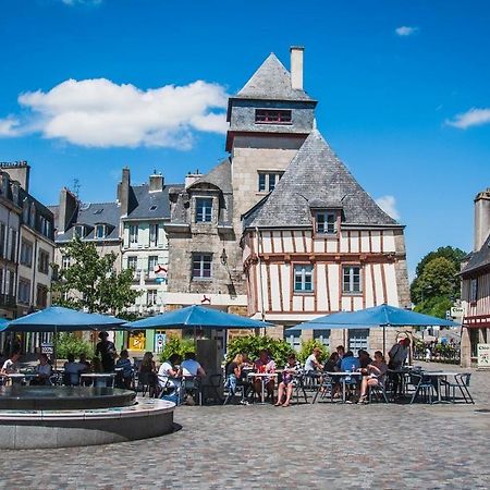 Quimper: T3 Avec Vue Cathedrale Proche Gare Exterior foto